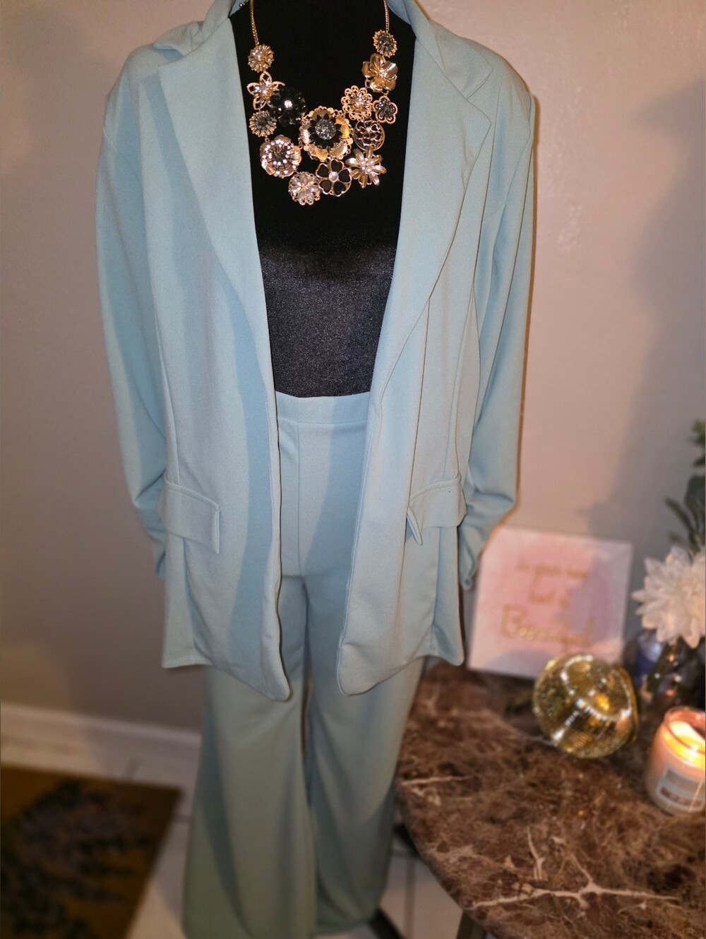 Light Mint Wide-Leg Pantsuit - Women's Two-Piece Set